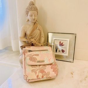 NWOT * Petal Pink* Sakroots crossbody bag